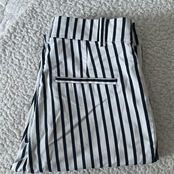H&M slacks - Picture 2 of 9